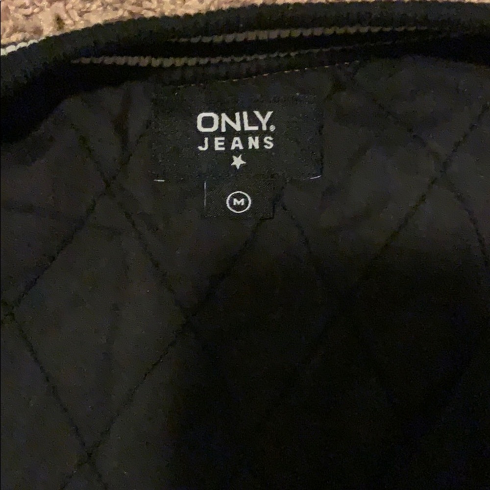 Jacket - Picture 3 of 4